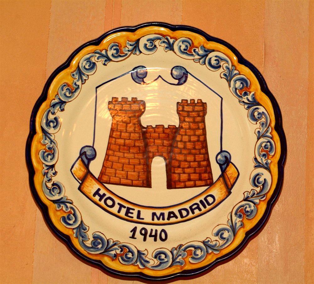 Hotel Madrid Bierzo Понферада Екстериор снимка