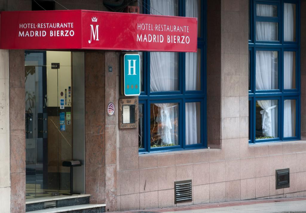 Hotel Madrid Bierzo Понферада Екстериор снимка