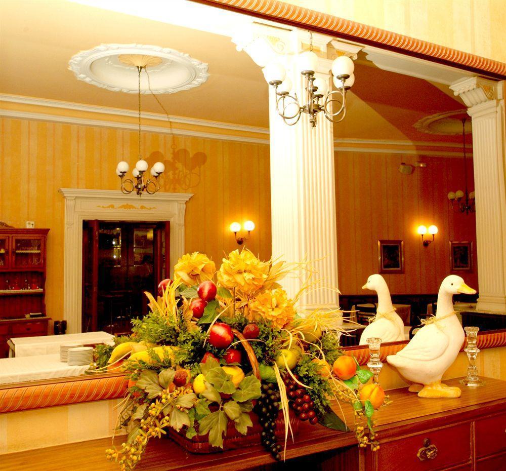 Hotel Madrid Bierzo Понферада Екстериор снимка